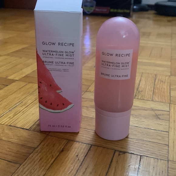 Glow Recipe Watermelon Glow Ultra-Fine Hydrating Mist - Picture 1 of 15